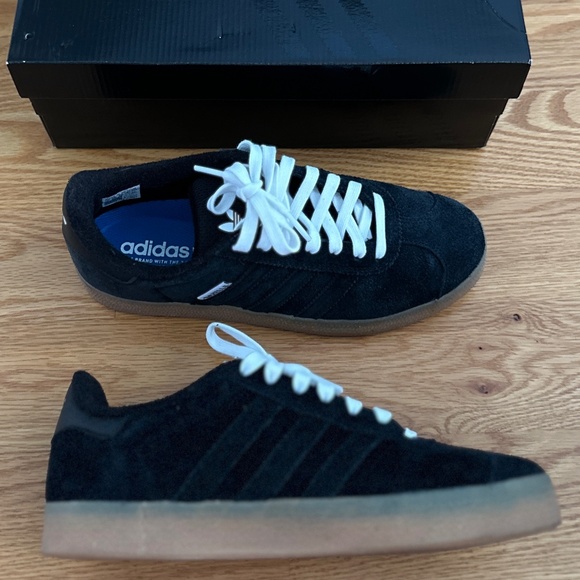 adidas Originals NIB Gazelle Adv Black Suede Sneakers (7) - Picture 11 of 15